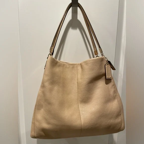 Coach Shoulder Bag, buttercup yellow, like new. - Picture 2 of 5